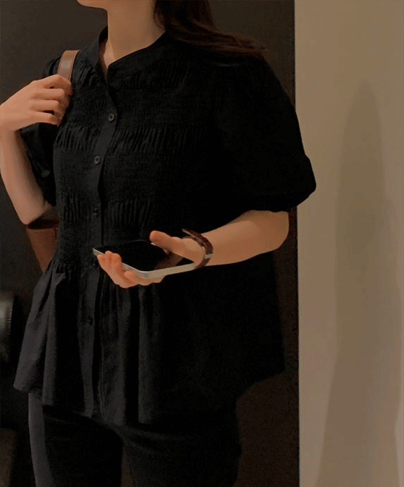 ahsde blouse (black)